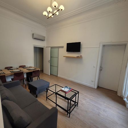 פריז Bel Appartement Champs Elysees Avec 2 Chambres מראה חיצוני תמונה
